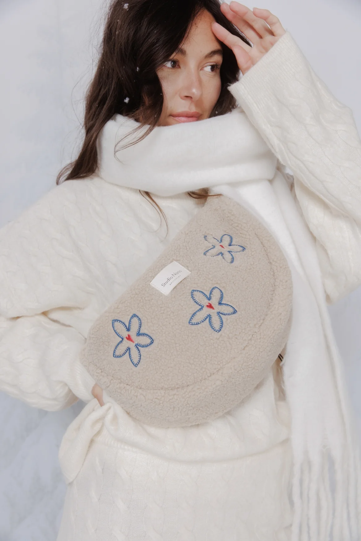 Ecru Flower Heart Teddy Adult-Gürteltasche - Image 2